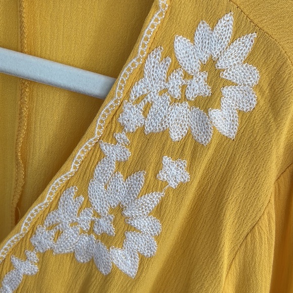 FLORYDAY Embroidered Flower Maxi in Yellow - Large - Picture 4 of 4